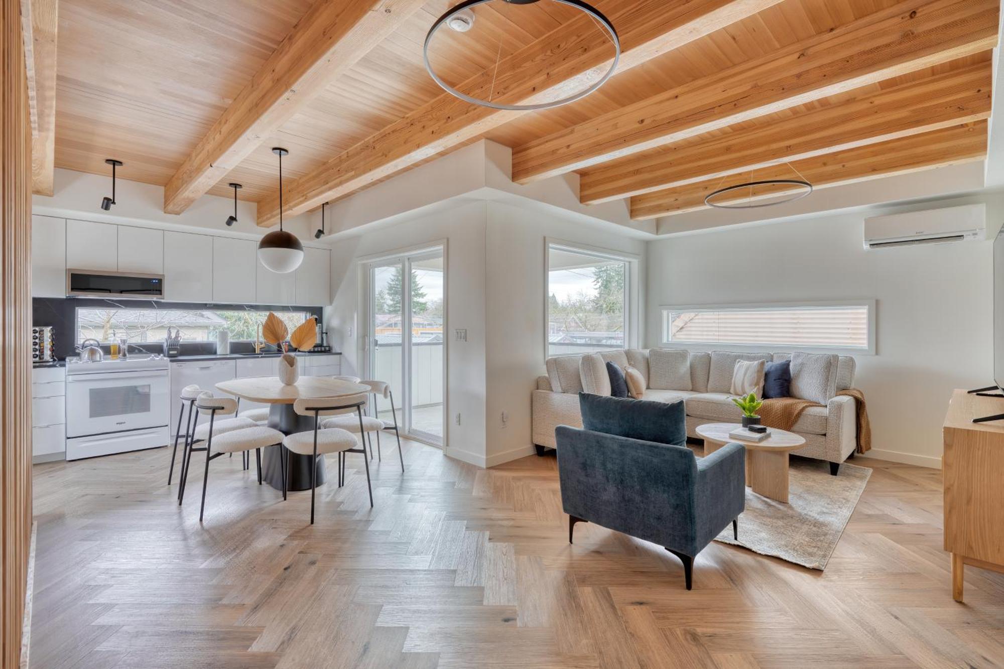 Lively Alberta Arts Townhome * Portland