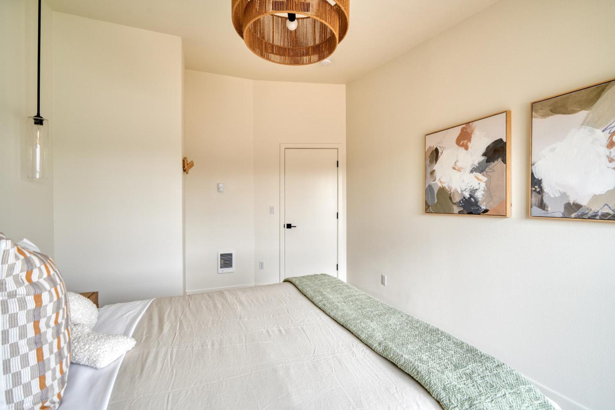Holiday home Lively Alberta Arts Townhome *
