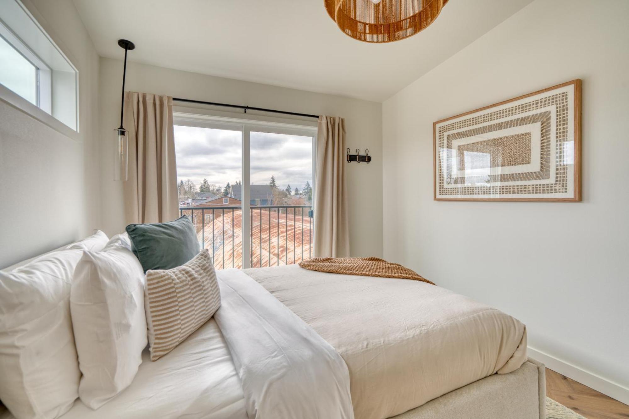 Lively Alberta Arts Townhome * Portland