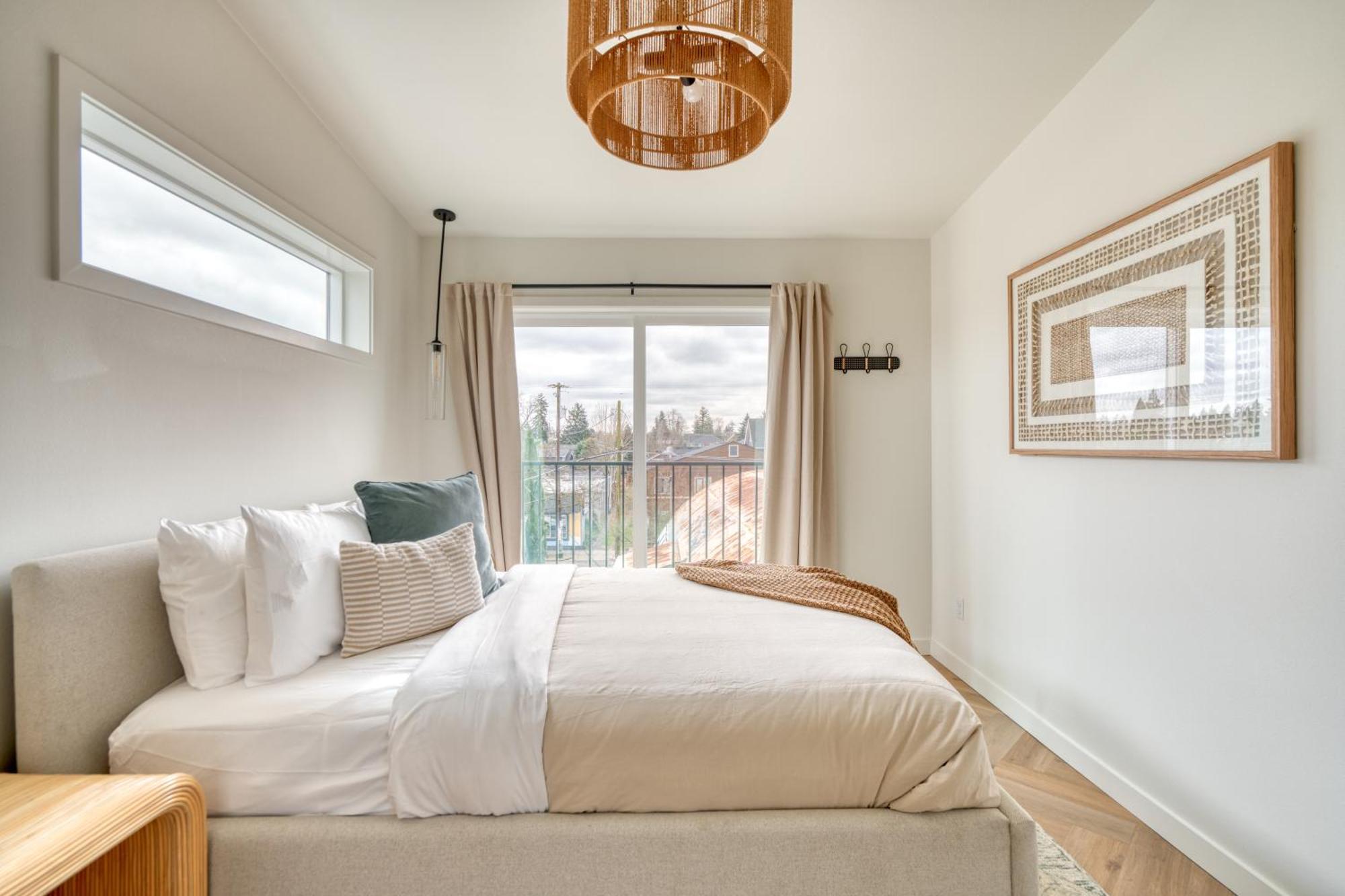 Lively Alberta Arts Townhome * Portland