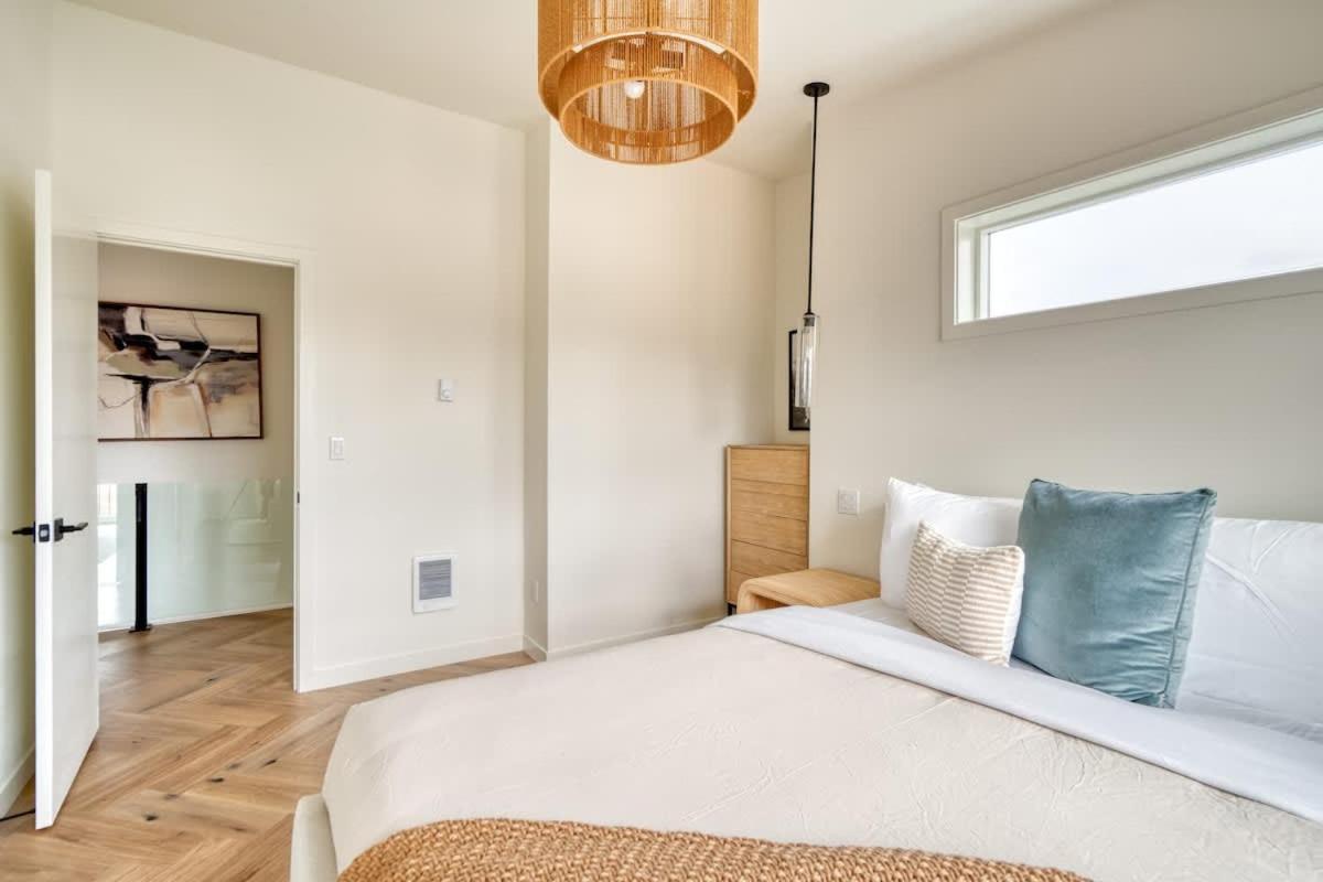 Lively Alberta Arts Townhome * Portland