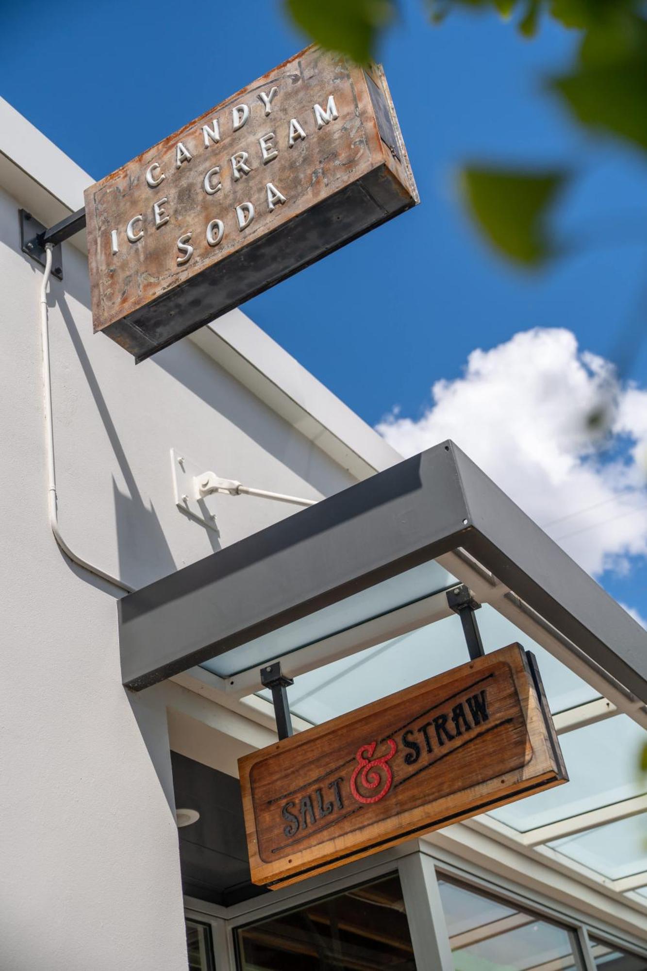Lively Alberta Arts Townhome * Portland